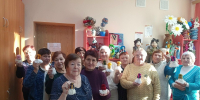 Новогодний гномик в помпонной технике - Центр соцобслуживания населения